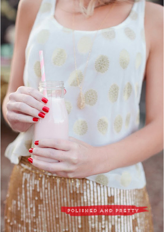 Polished and pretty | At Home in Love polished and pretty, red nails, gold polka dots