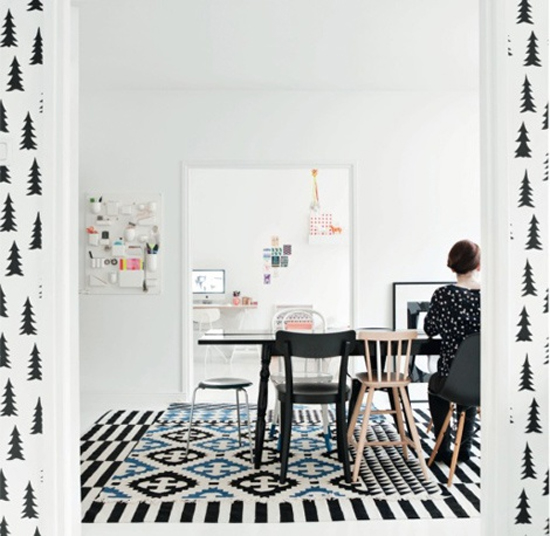 Black and white | At Home in Love black and white dining room