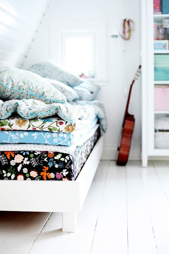 Mix and match patterned bedding (so princess & the pea!) | At Home in Love mix and match bedding