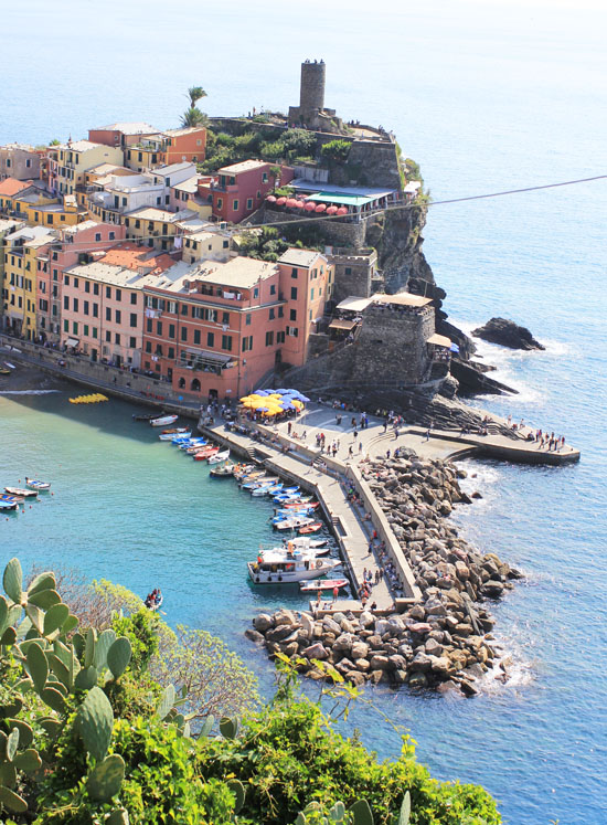 Vernazza harbor