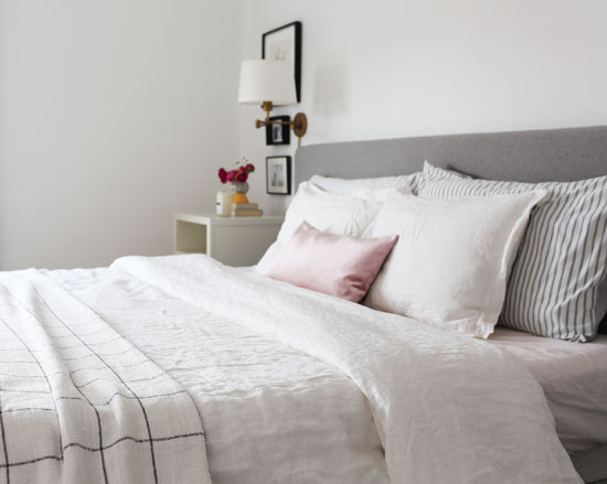 Everything You Need to Know on Layering Pillows on a King Bed