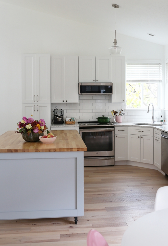 Kitchen Cabinet Clearance Corner