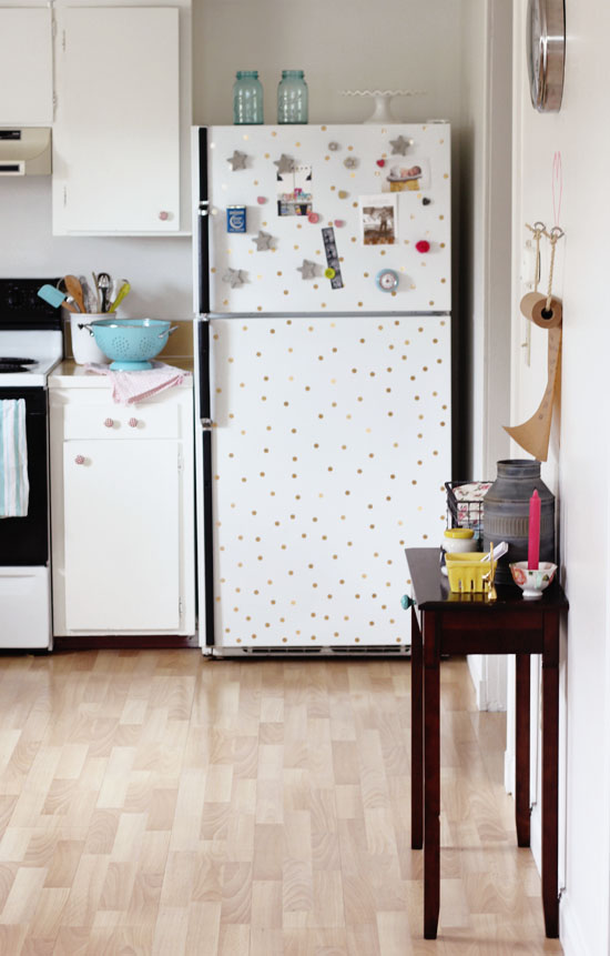 Kitchen with a polka dot fridge | At Home in Love