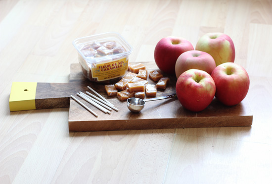Mini caramel apples | At Home in Love
