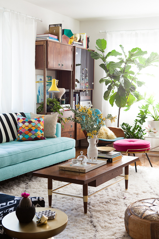 Love the bright colors and black & white rug