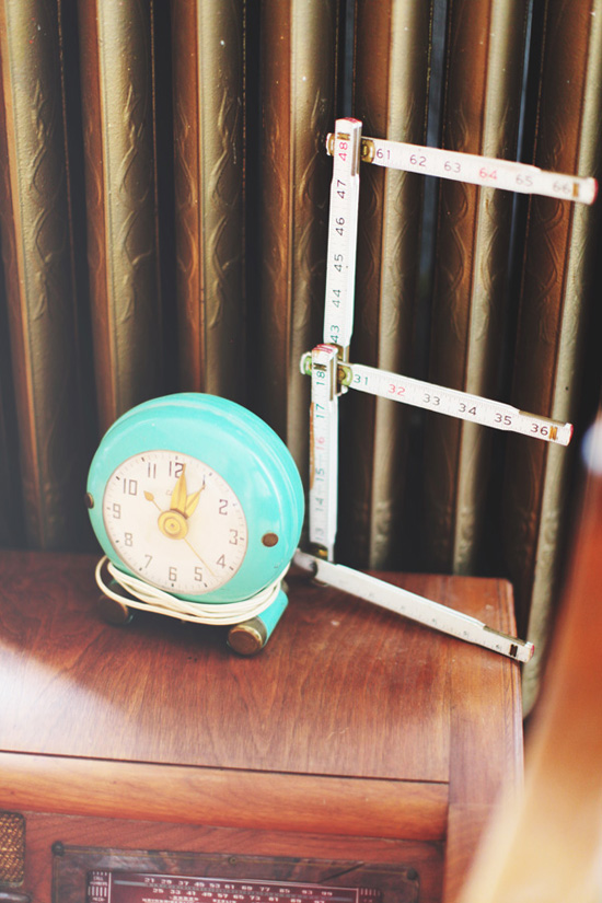 Love this aqua vintage clock