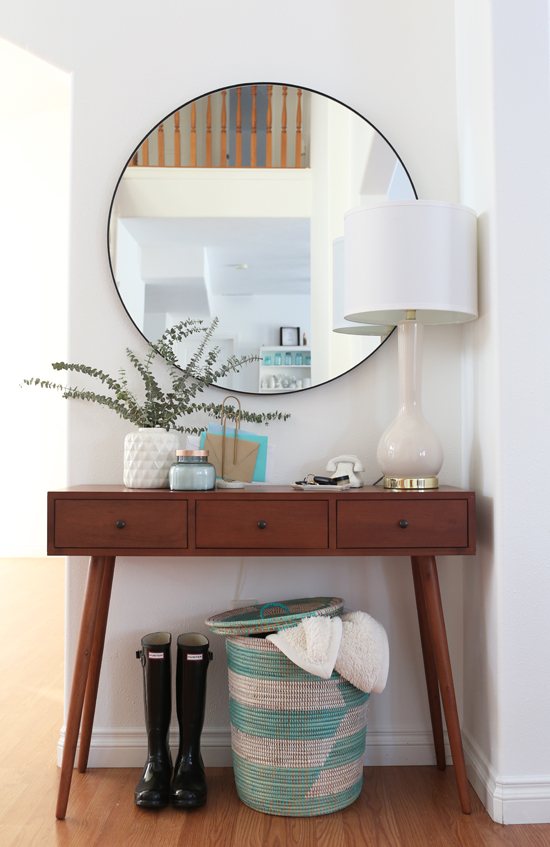 Entryway table with modern round mirror